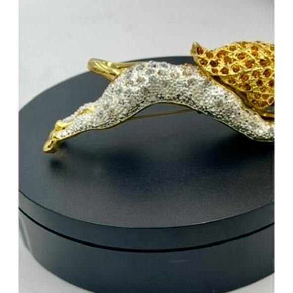 Vintage Rhinestone Gold Silver Leaping Lion Green Eyes Shoulder Brooch - Picture 4 of 10